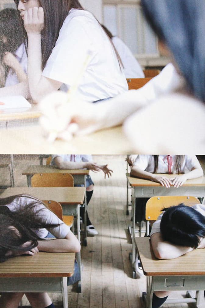 Soft cotton socks with bare heels